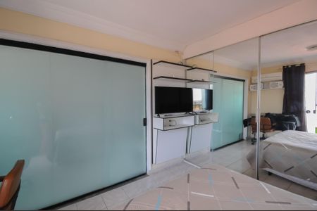 Casa à venda com 233m², 3 quartos e 2 vagasQuarto 1 ( Suíte )