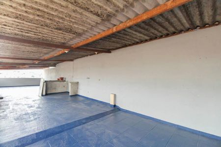 Casa à venda com 220m², 3 quartos e 1 vagaÁrea comum