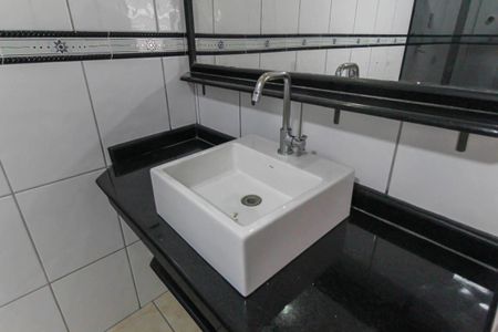 Casa à venda com 220m², 3 quartos e 1 vagaBanheiro da Suíte