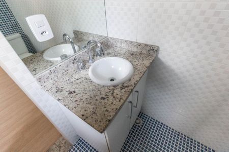 Casa à venda com 240m², 3 quartos e 3 vagas Casa à venda com 240m², 3 quartos e 3 vagasSuíte