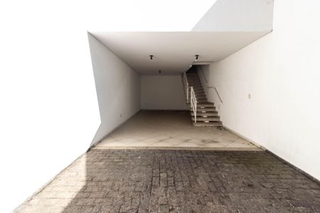 Casa à venda com 240m², 3 quartos e 3 vagas Casa à venda com 240m², 3 quartos e 3 vagasGaragem