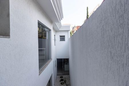Casa à venda com 240m², 3 quartos e 3 vagas Casa à venda com 240m², 3 quartos e 3 vagasVista