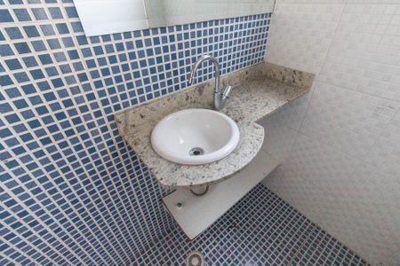 Casa à venda com 240m², 3 quartos e 3 vagas Casa à venda com 240m², 3 quartos e 3 vagasBanheiro de serviço