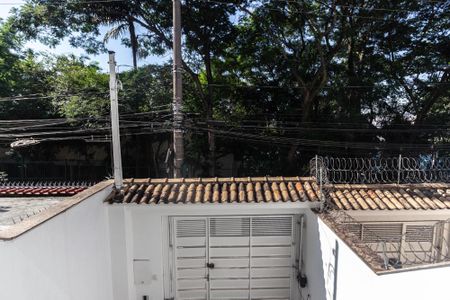 Casa à venda com 240m², 3 quartos e 3 vagas Casa à venda com 240m², 3 quartos e 3 vagasVista