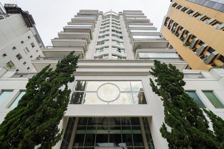 Apartamento para alugar com 210m², 3 quartos e 4 vagasFachada