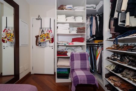 Apartamento para alugar com 210m², 3 quartos e 4 vagasSuíte 2