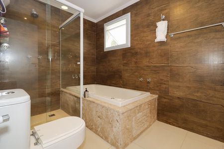 Apartamento para alugar com 210m², 3 quartos e 4 vagasBanheiro da Suíte 3