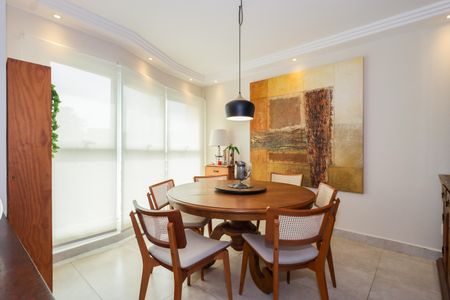 Apartamento para alugar com 210m², 3 quartos e 4 vagasSala