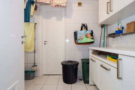 Apartamento para alugar com 210m², 3 quartos e 4 vagasÁrea de Serviço