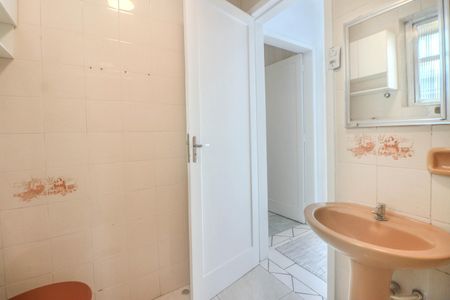 Apartamento para alugar com 68m², 3 quartos e sem vagaBanheiro