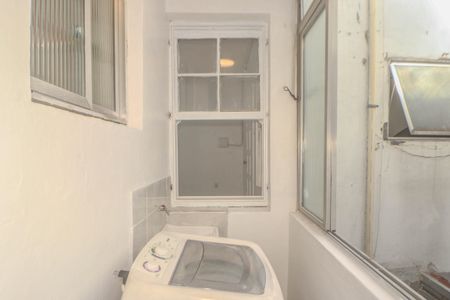 Apartamento para alugar com 68m², 3 quartos e sem vagaCozinha e Área de Serviço