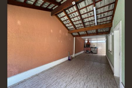 Casa de condomínio para alugar com 200m², 4 quartos e 2 vagasGaragem