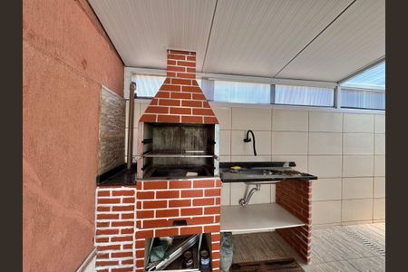 Casa de condomínio para alugar com 200m², 4 quartos e 2 vagasÁrea Gourmet