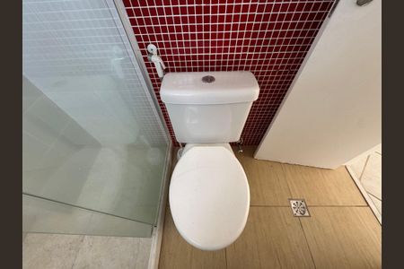 Casa de condomínio para alugar com 200m², 4 quartos e 2 vagasSuíte 2 - Banheiro