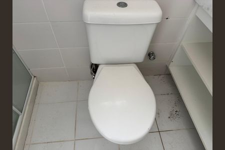 Casa de condomínio para alugar com 200m², 4 quartos e 2 vagasSuíte 1 - Banheiro