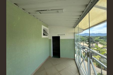 Casa de condomínio para alugar com 200m², 4 quartos e 2 vagasÁrea Externa
