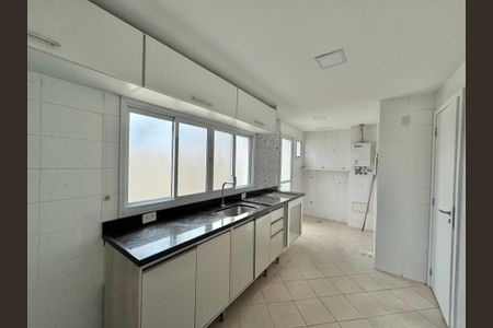 Casa de condomínio para alugar com 200m², 4 quartos e 2 vagasCozinha