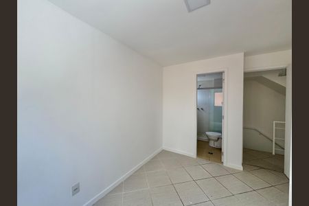 Casa de condomínio para alugar com 200m², 4 quartos e 2 vagasSuíte 2