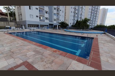 Apartamento para alugar com 65m², 2 quartos e 1 vagaÁrea comum - Piscina