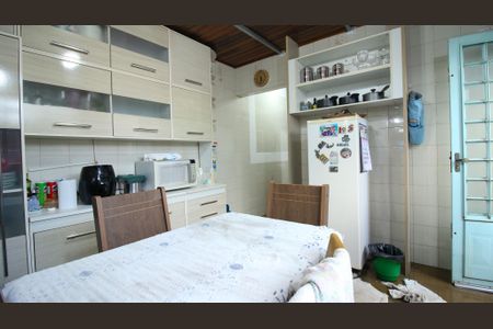 Casa à venda com 150m², 2 quartos e 2 vagasCozinha