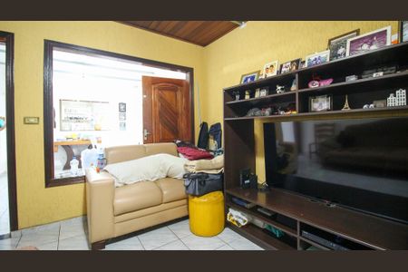 Casa à venda com 150m², 2 quartos e 2 vagasSala