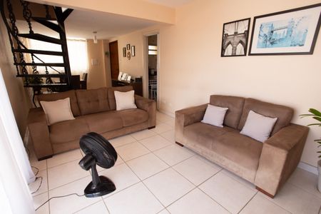 Apartamento à venda com 96m², 3 quartos e sem vaga Apartamento à venda com 96m², 3 quartos e sem vagaSALA