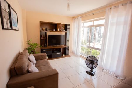 Apartamento à venda com 96m², 3 quartos e sem vaga Apartamento à venda com 96m², 3 quartos e sem vagaSALA