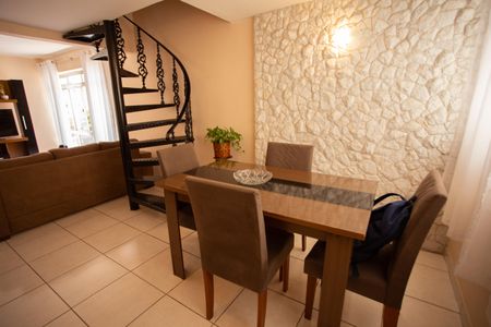 Apartamento à venda com 96m², 3 quartos e sem vaga Apartamento à venda com 96m², 3 quartos e sem vagaSALA DE JANTAR