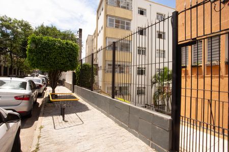 Apartamento à venda com 96m², 3 quartos e sem vaga Apartamento à venda com 96m², 3 quartos e sem vagaFACHADA