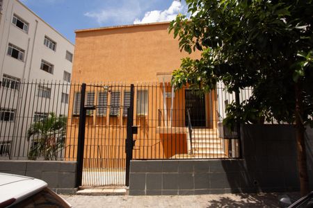 Apartamento à venda com 96m², 3 quartos e sem vaga Apartamento à venda com 96m², 3 quartos e sem vagaFACHADA