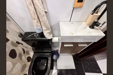 Casa para alugar com 350m², 3 quartos e 3 vagasBanheiro 