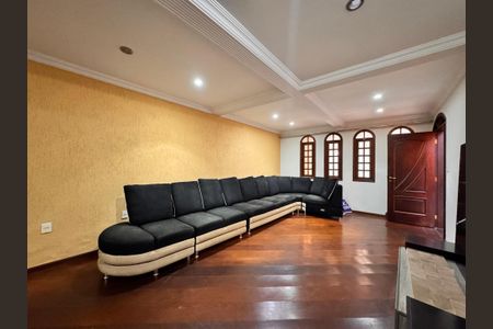 Casa para alugar com 350m², 3 quartos e 3 vagasSala