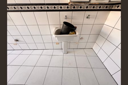 Casa para alugar com 350m², 3 quartos e 3 vagasLavanderia