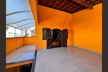 Casa para alugar com 350m², 3 quartos e 3 vagasVaranda