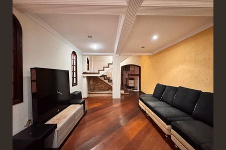 Casa para alugar com 350m², 3 quartos e 3 vagasSala