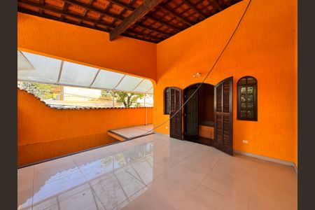 Casa para alugar com 350m², 3 quartos e 3 vagasVaranda