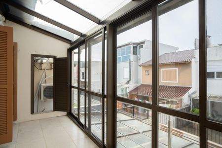 Casa para alugar com 220m², 3 quartos e 2 vagas Casa para alugar com 220m², 3 quartos e 2 vagasVaranda do Quarto 2