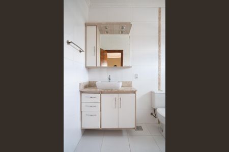 Casa para alugar com 220m², 3 quartos e 2 vagas Casa para alugar com 220m², 3 quartos e 2 vagasBanheiro 2