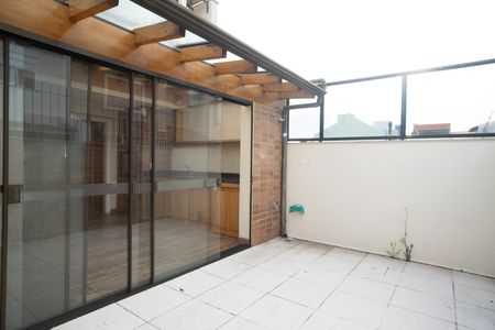 Casa para alugar com 220m², 3 quartos e 2 vagas Casa para alugar com 220m², 3 quartos e 2 vagasQuintal