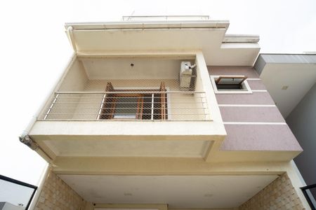 Casa para alugar com 220m², 3 quartos e 2 vagas Casa para alugar com 220m², 3 quartos e 2 vagasFachada