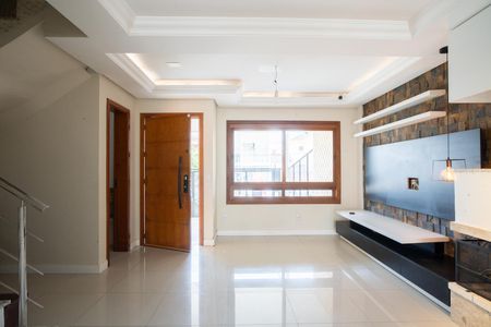 Casa para alugar com 220m², 3 quartos e 2 vagas Casa para alugar com 220m², 3 quartos e 2 vagasSala