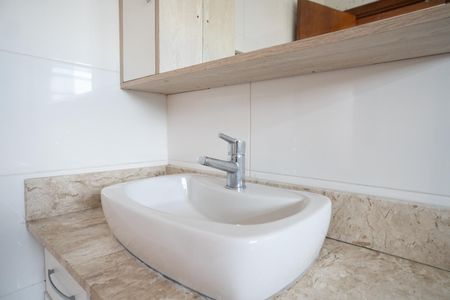 Casa para alugar com 220m², 3 quartos e 2 vagas Casa para alugar com 220m², 3 quartos e 2 vagasBanheiro 2