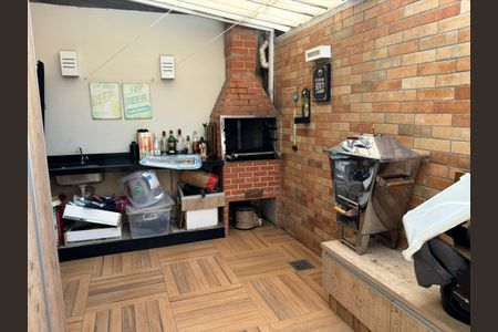 Casa de condomínio à venda com 69m², 2 quartos e 2 vagasChurrasqueira