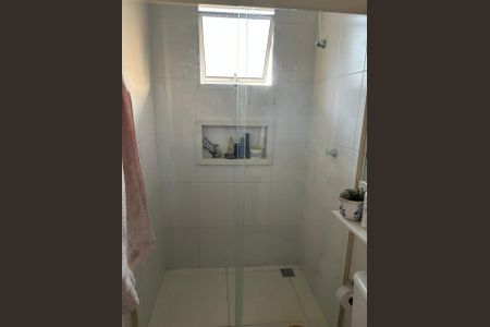 Casa de condomínio à venda com 69m², 2 quartos e 2 vagasBanheiro