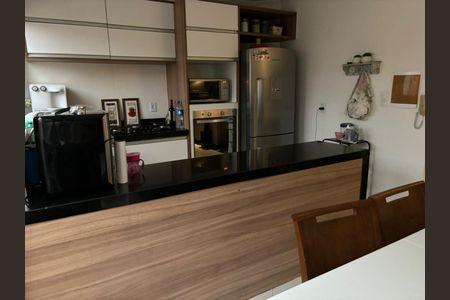 Casa de condomínio à venda com 69m², 2 quartos e 2 vagasCozinha