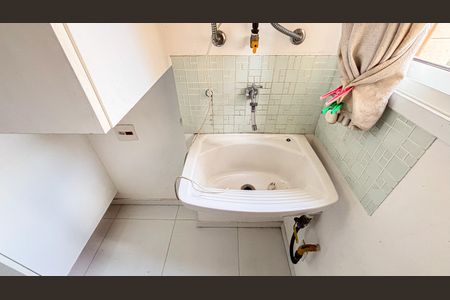 Apartamento à venda com 77m², 3 quartos e 1 vagaÁrea de Serviço