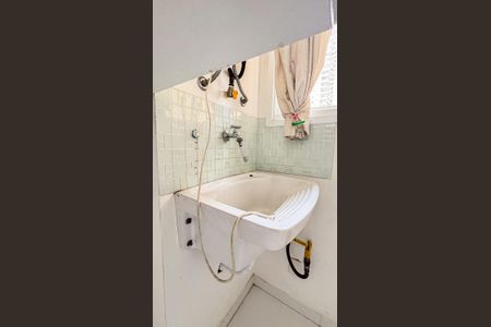 Apartamento à venda com 77m², 3 quartos e 1 vagaÁrea de Serviço