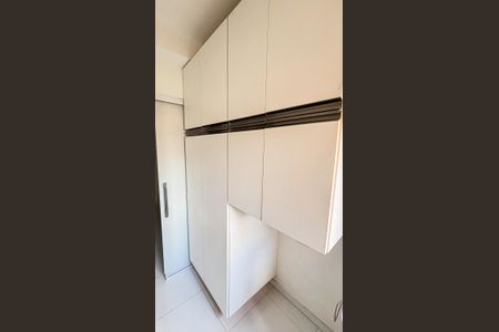 Apartamento à venda com 77m², 3 quartos e 1 vagaÁrea de Serviço