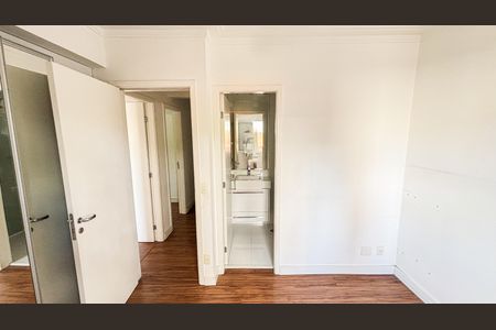 Apartamento à venda com 77m², 3 quartos e 1 vagaSuite