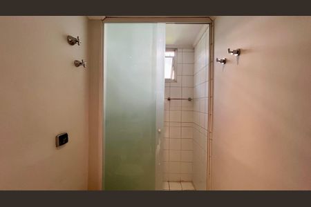 Apartamento à venda com 145m², 3 quartos e 2 vagasBanheiro